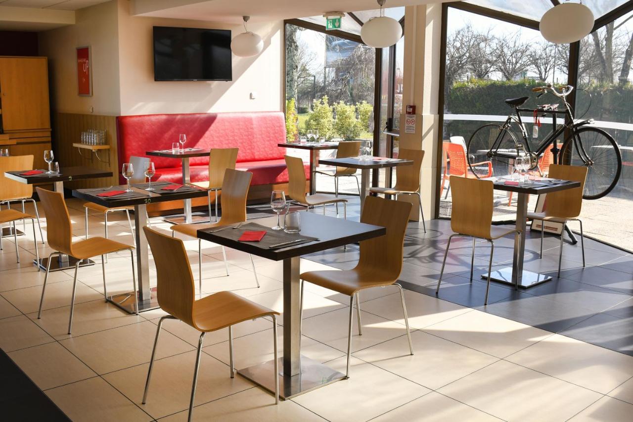 Ibis Saintes Hotel Екстериор снимка