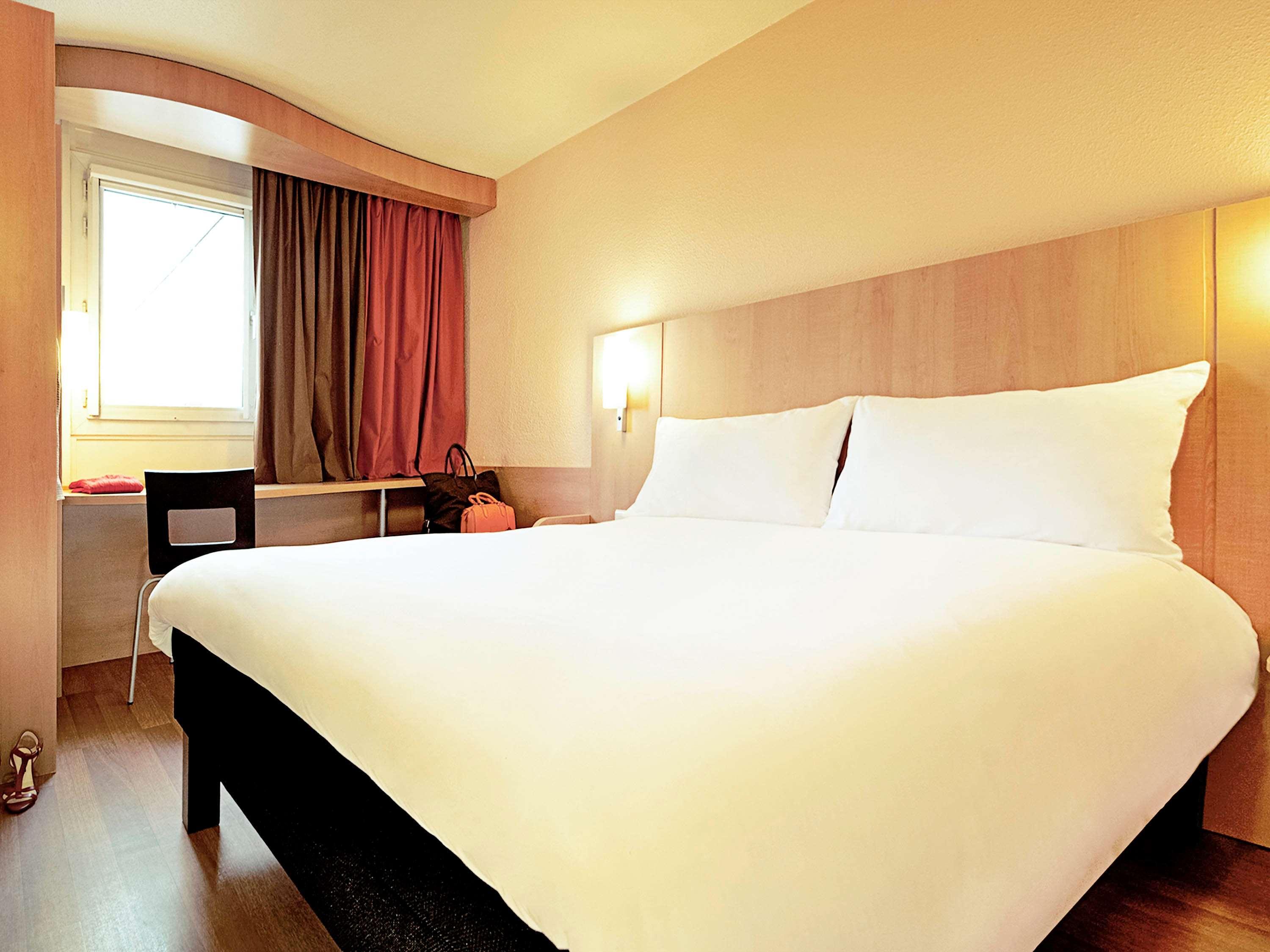 Ibis Saintes Hotel Екстериор снимка
