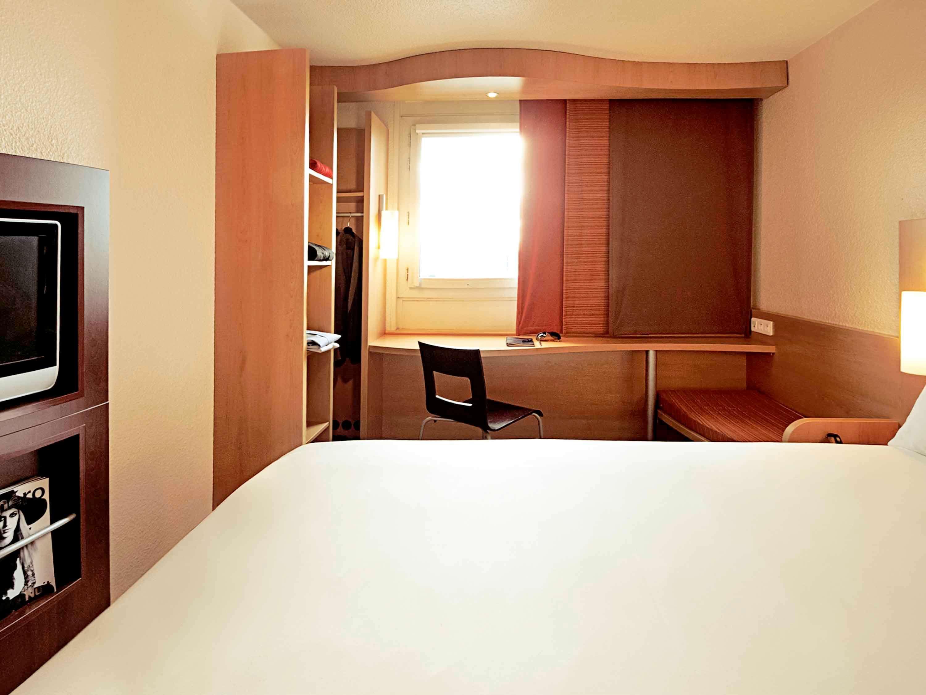 Ibis Saintes Hotel Екстериор снимка