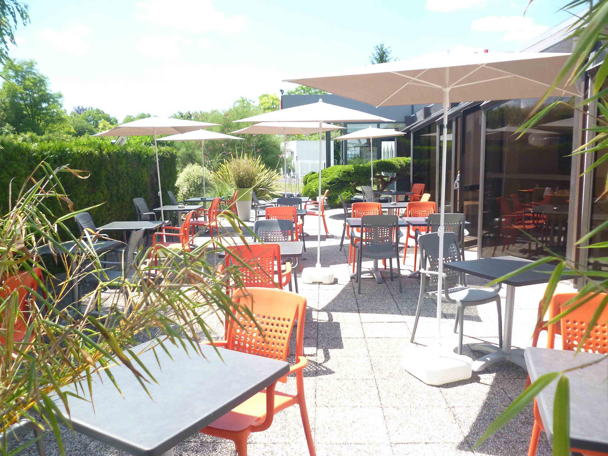 Ibis Saintes Hotel Екстериор снимка