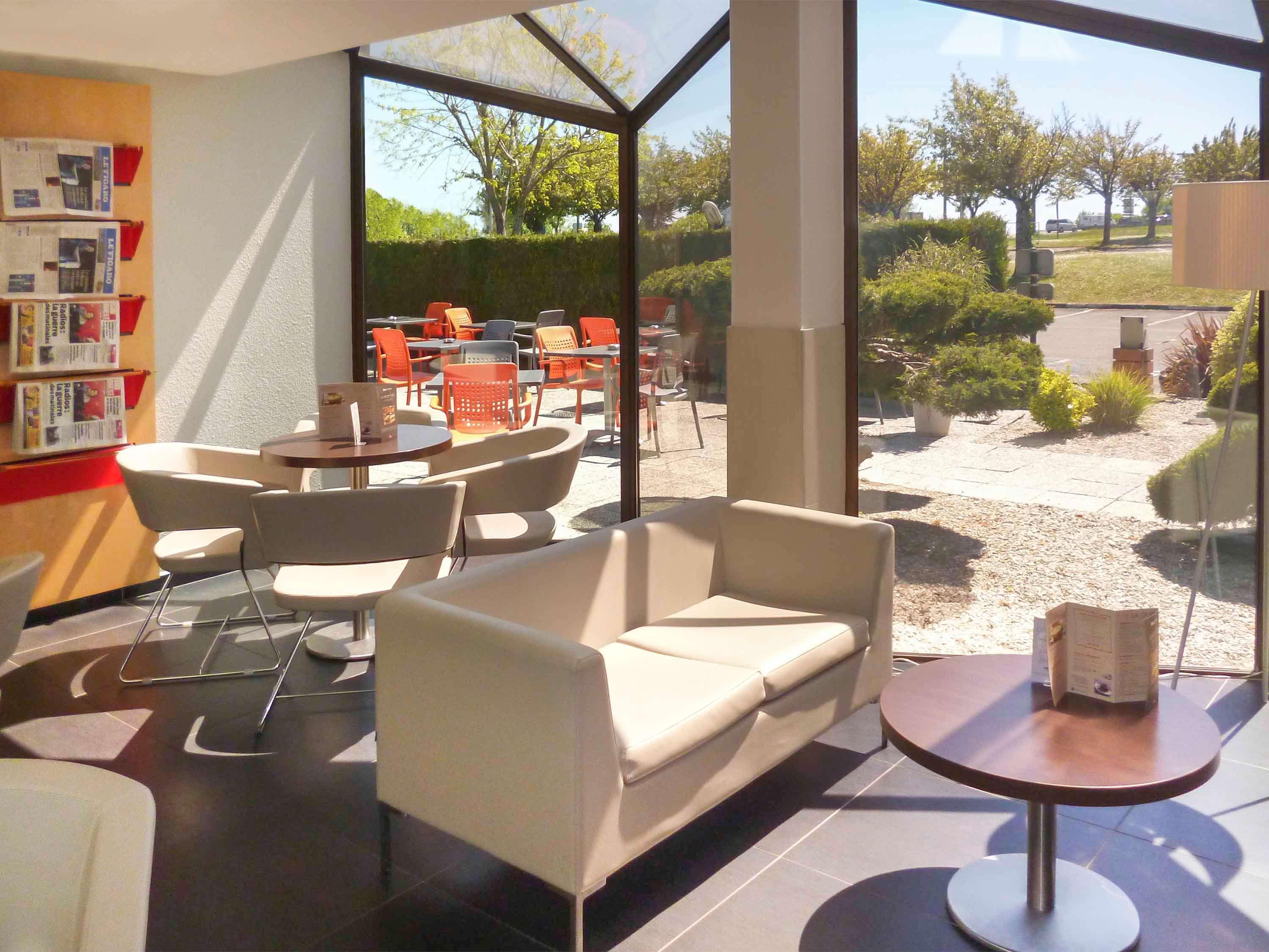 Ibis Saintes Hotel Екстериор снимка