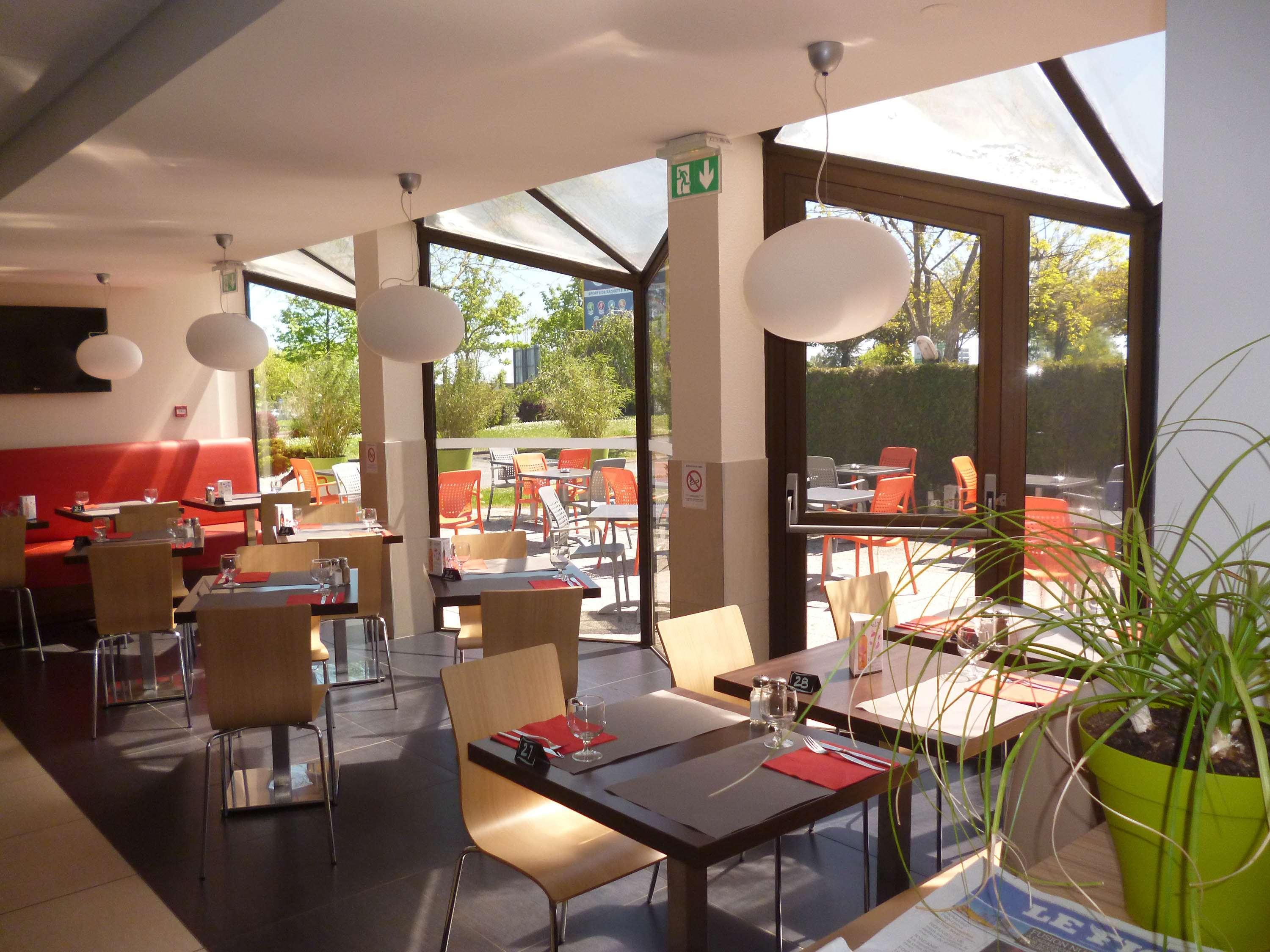 Ibis Saintes Hotel Екстериор снимка