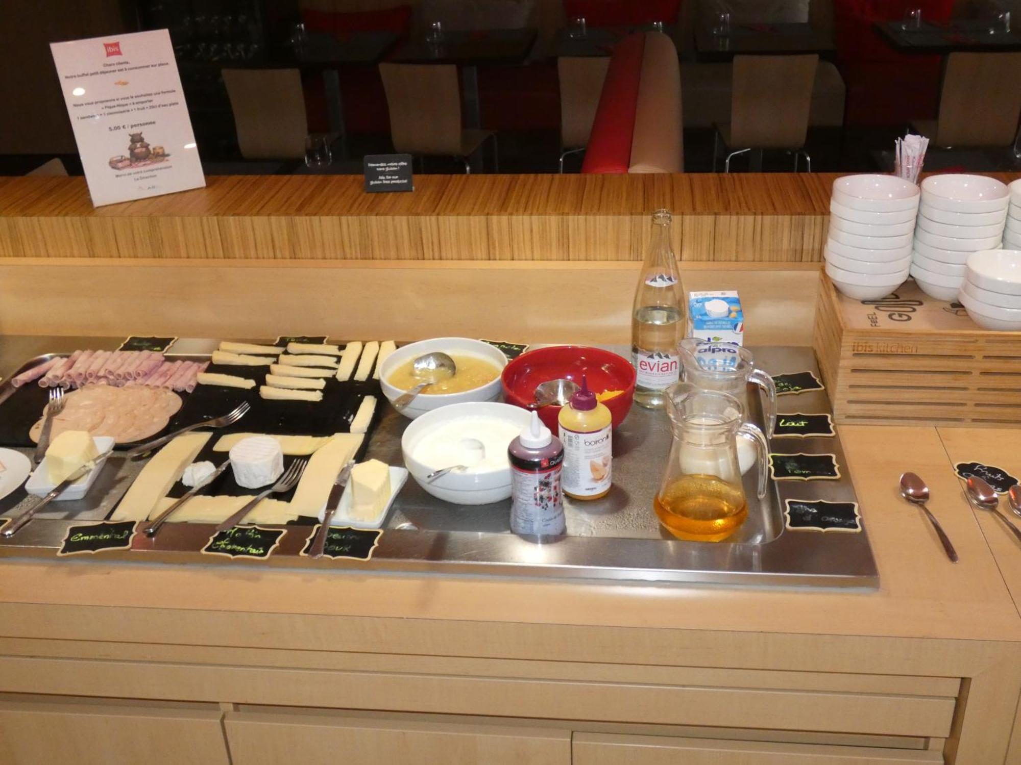 Ibis Saintes Hotel Екстериор снимка
