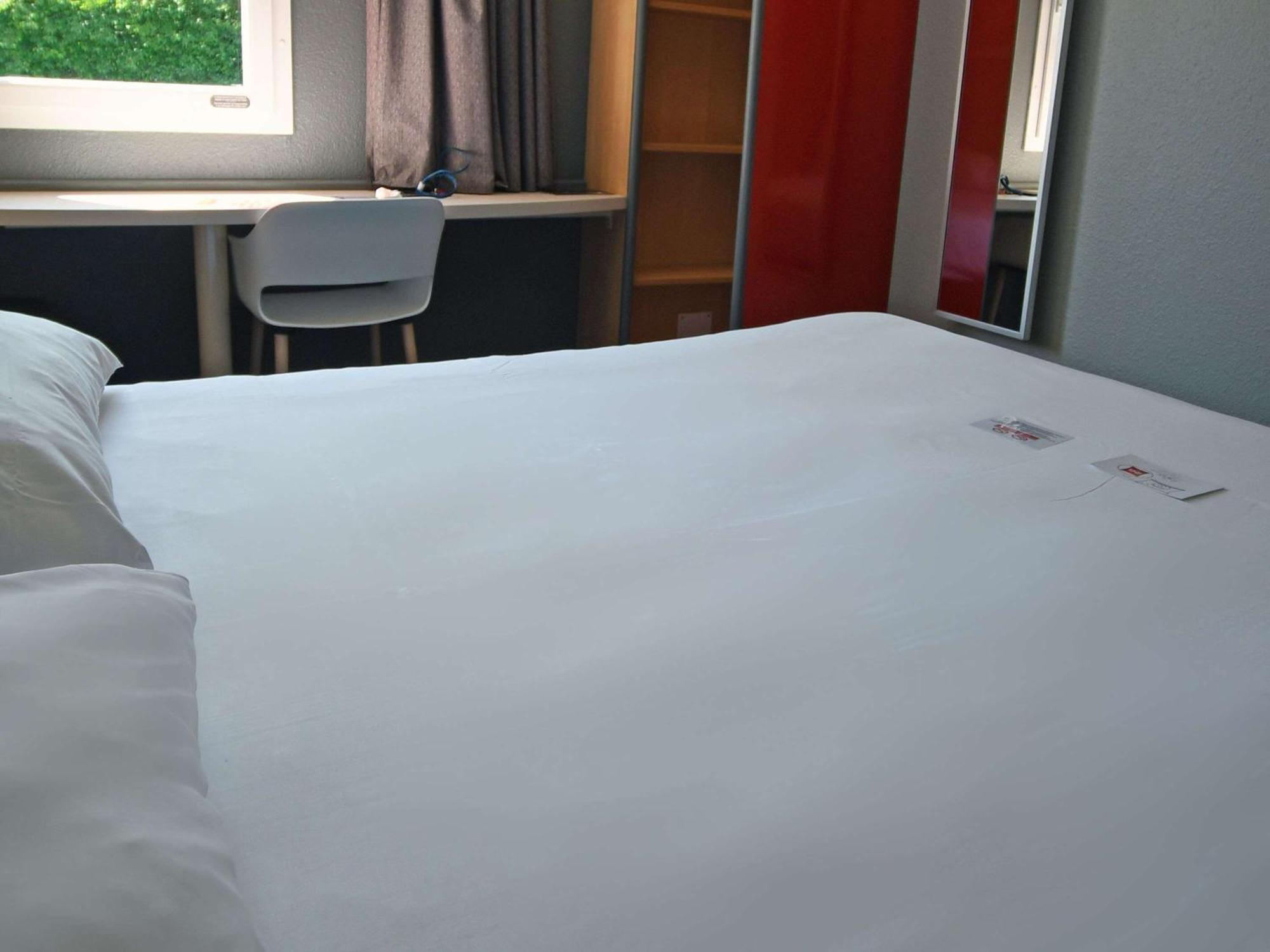 Ibis Saintes Hotel Екстериор снимка