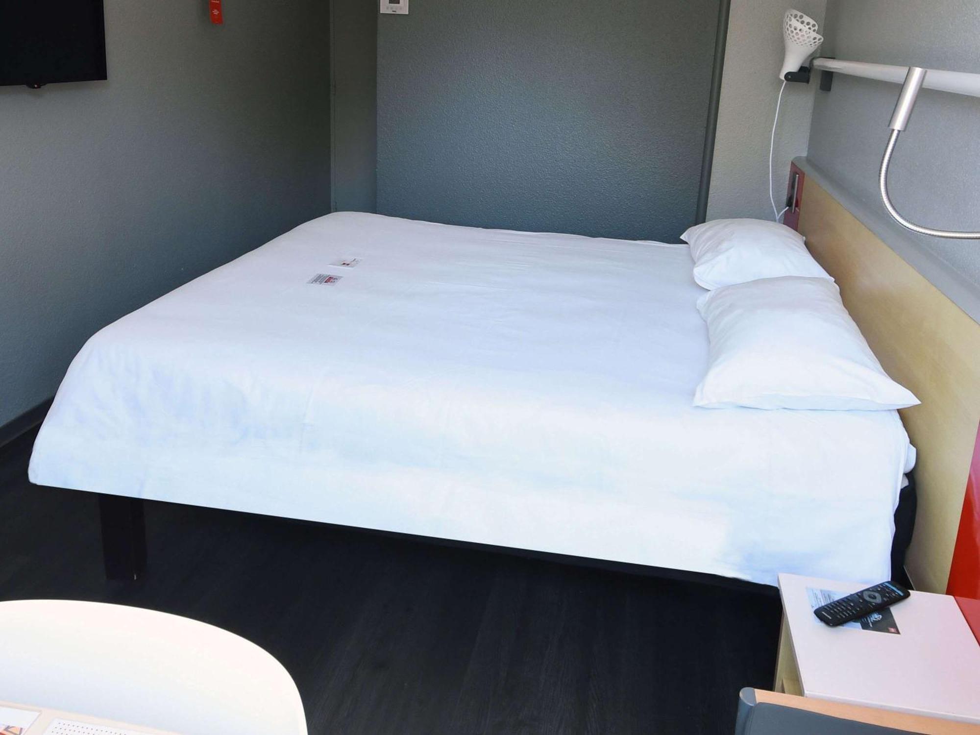 Ibis Saintes Hotel Екстериор снимка