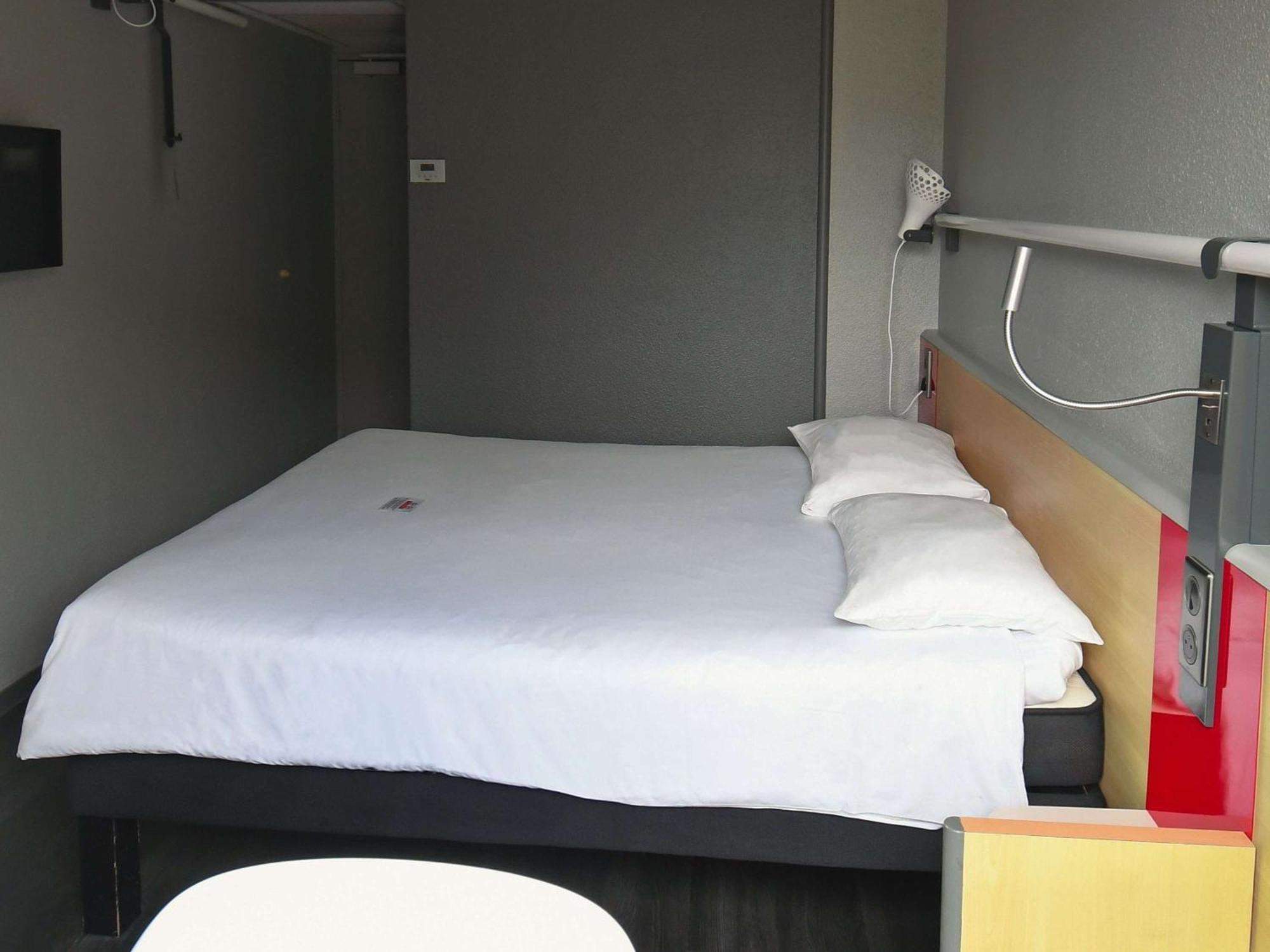 Ibis Saintes Hotel Екстериор снимка